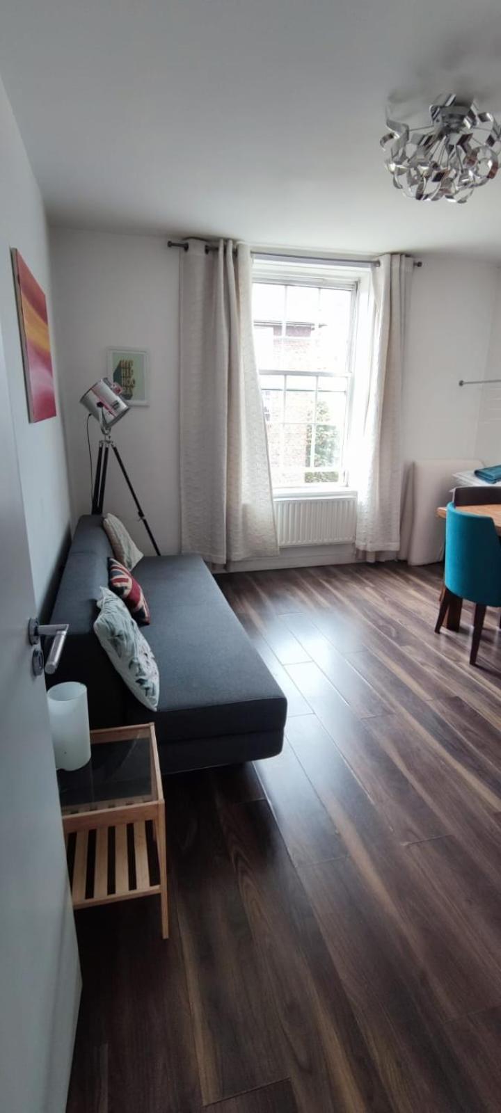 Location Location Location, Whole Apartment For You! Londýn Exteriér fotografie